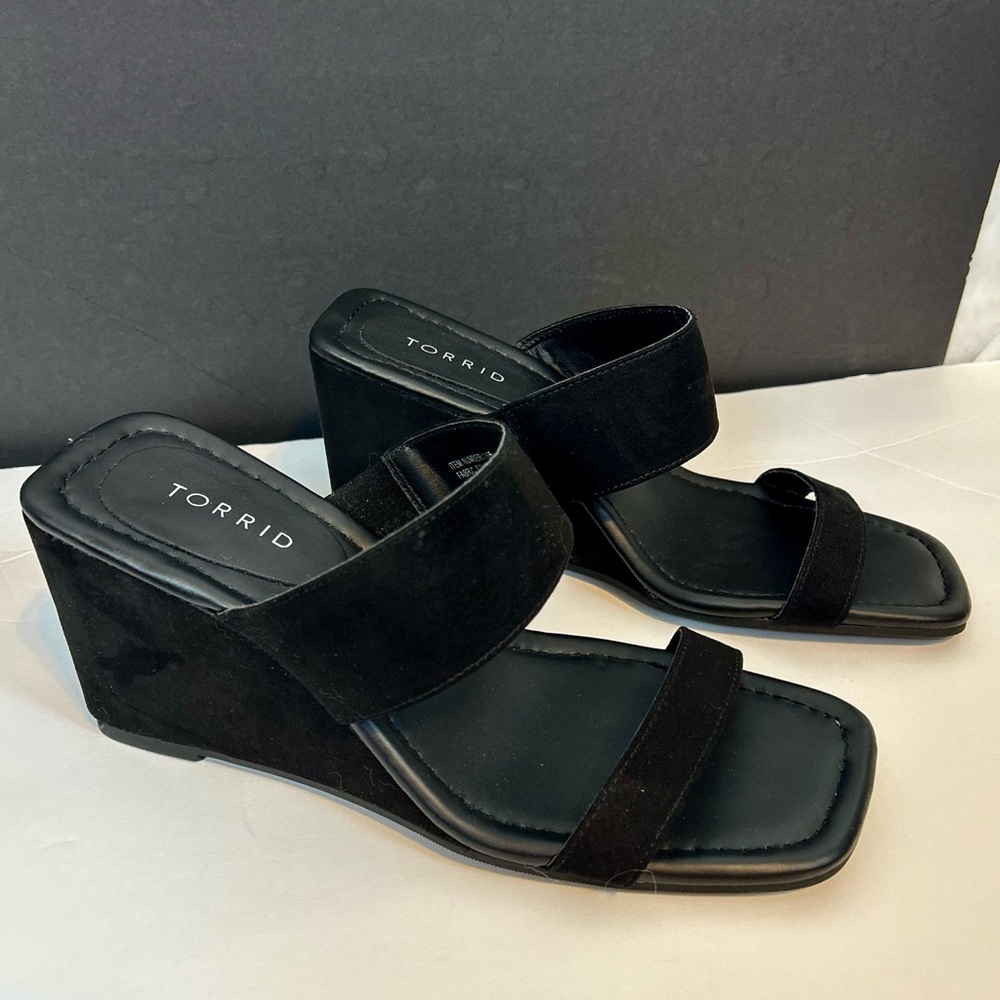 New Torrid Black Suede Womens Wedge Heel Sandals / size 10WW